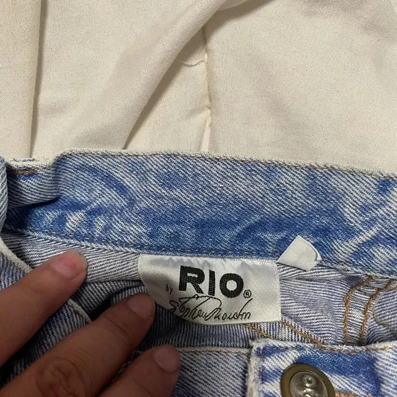 Vintage Rio by‎ Stephen Mardon distressed denim shorts size 9 - Picture 3 of 5
